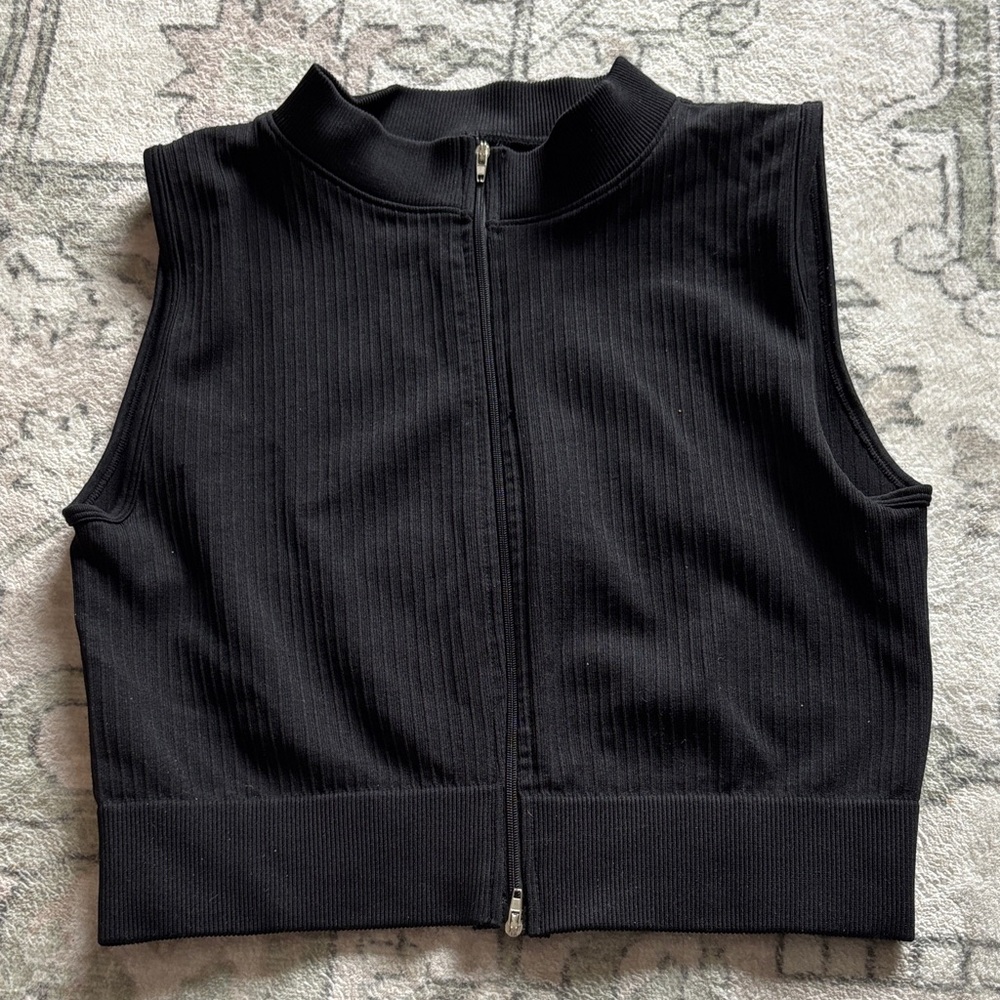 Black Ribbed Zip-Front Sleeveless Crop Top